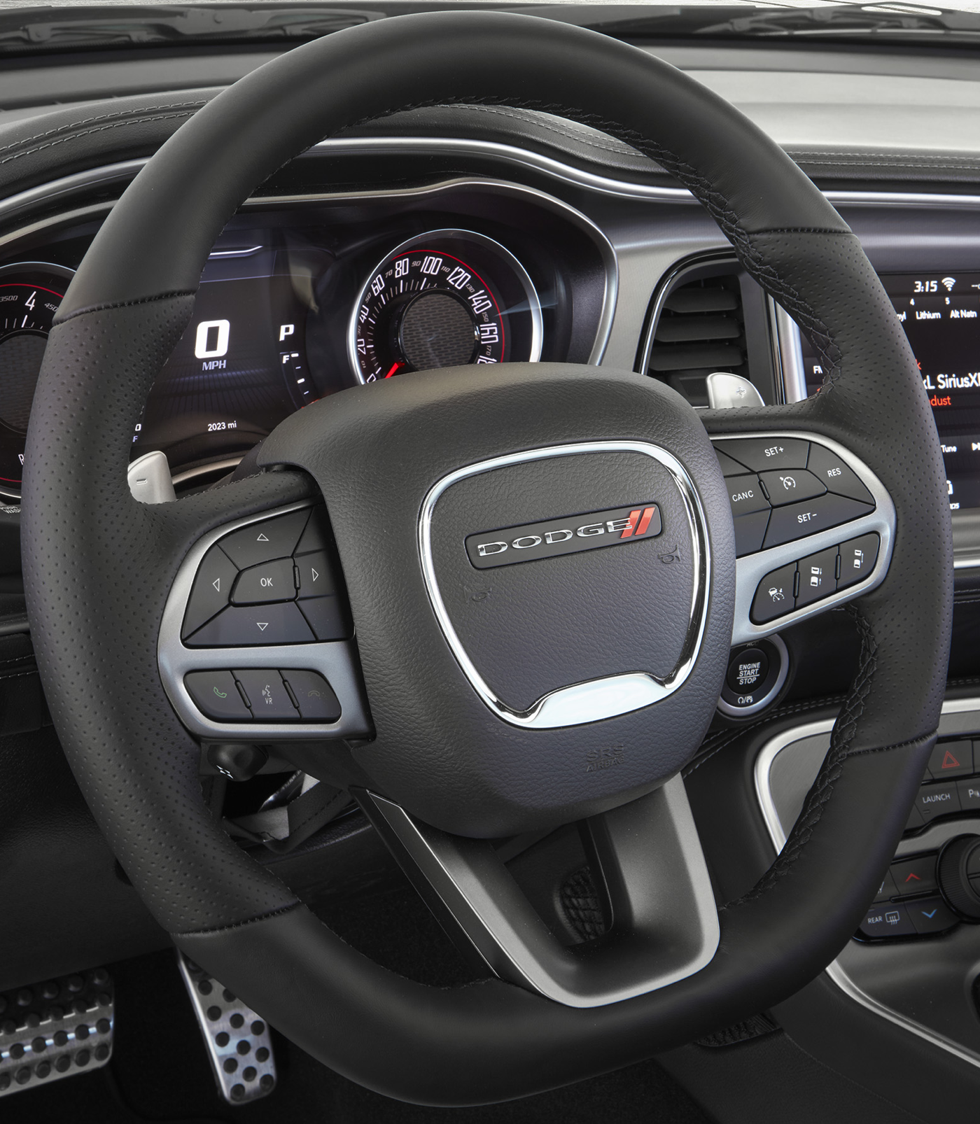 2020 Dodge Charger Flat-bottomed steering wheel